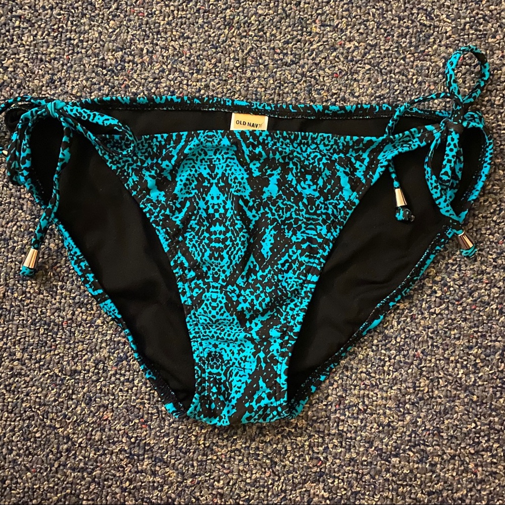 NWOT Blue and Black Snake Print String Bottom